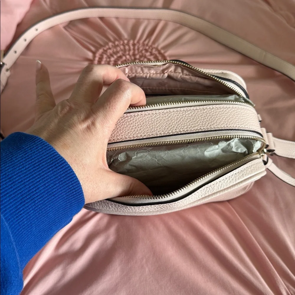 kate spade Blush Pebbled Leather Camera Bag with Gold Logo - Picture 2 of 4